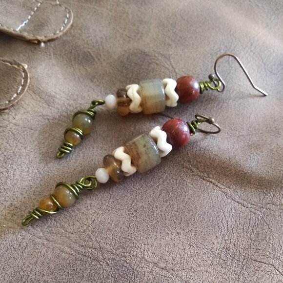 OOAK Feminine & Sexy Dangle Earrings! Fall Hues Boho Mixed Media Bead Selection - Picture 6 of 9